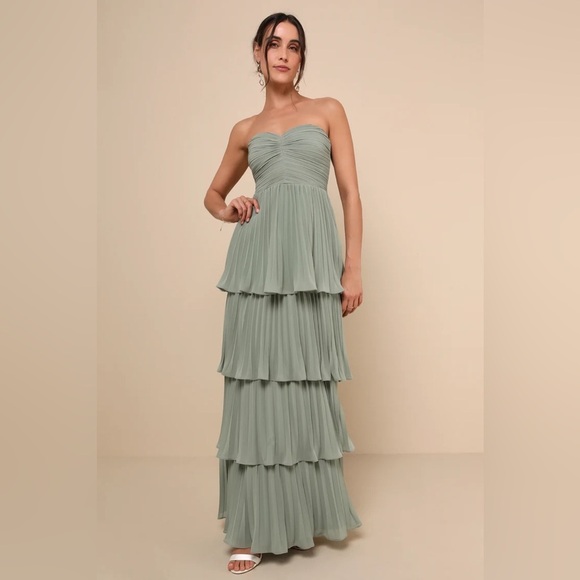 Lulus Dresses & Skirts - Lulus Seriously Sensational Sage Brush Strapless
Tiered Maxi Dress